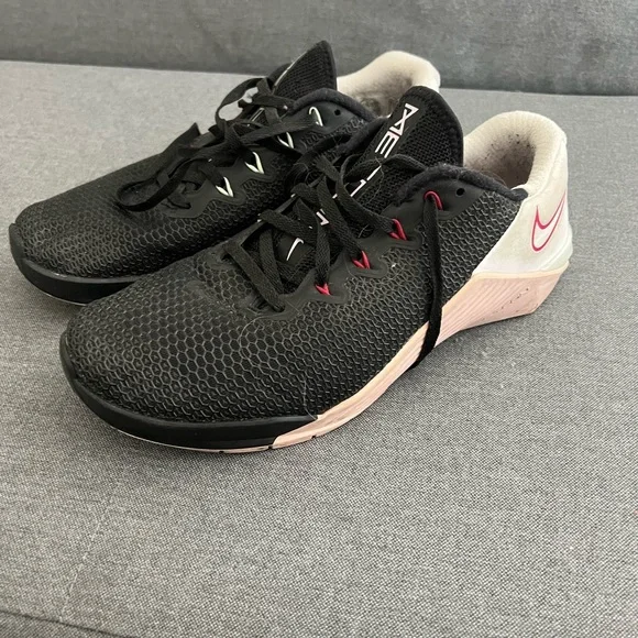 Limited edition deals womens nike trainers